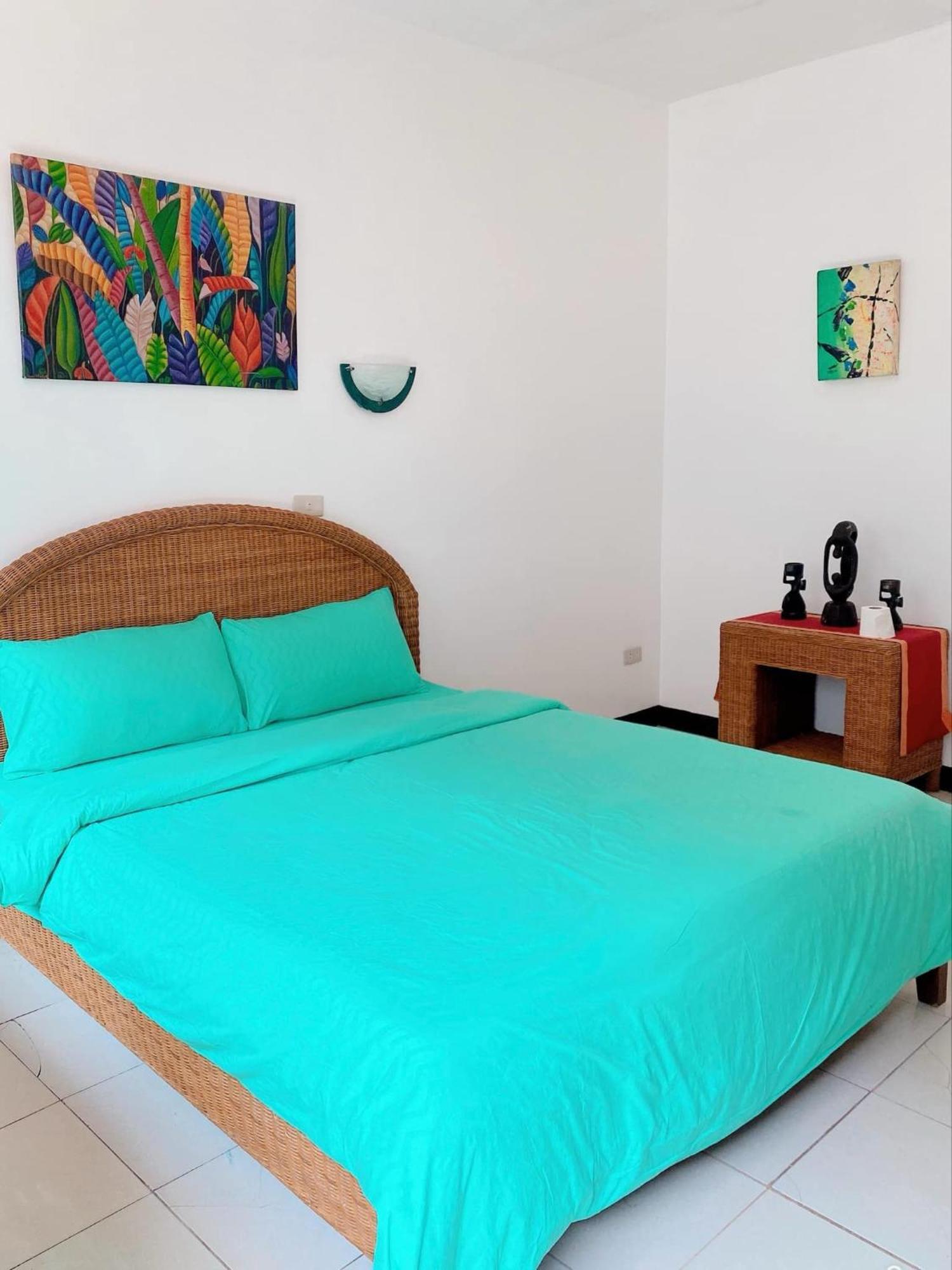 Bed & Breakfast Happy Beachfront *